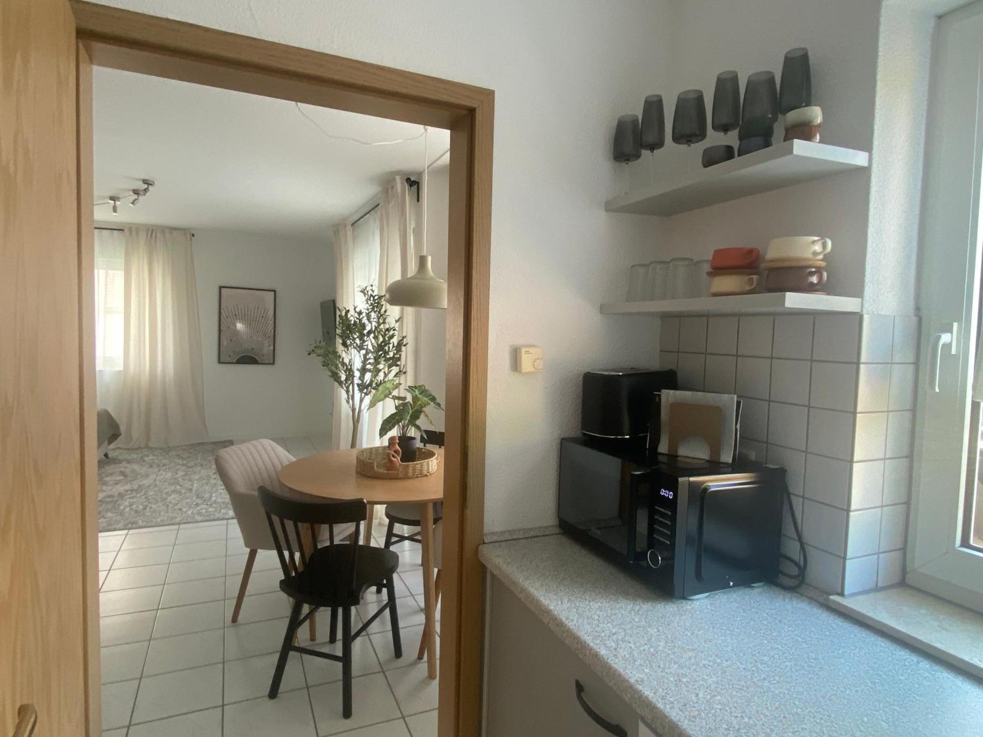 Moderne Wohnung Mit Terrasse & Parkplatz; Naehe Bwzk & Amazon 코블렌츠 외부 사진
